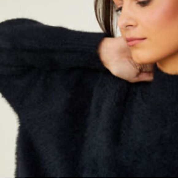 NWT Altar’d State Dressy Emory Eyelash Sweater in Black Oversized Boxy XS - Picture 3 of 13